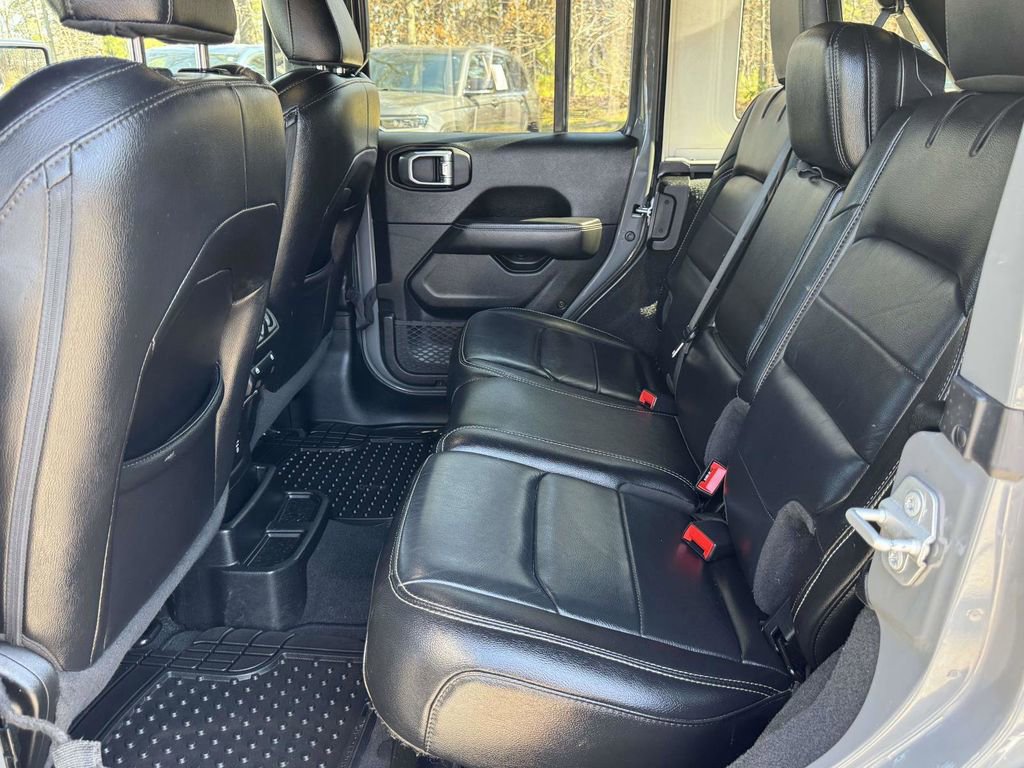 Used 2021 Jeep Wrangler Unlimited Sahara image 19