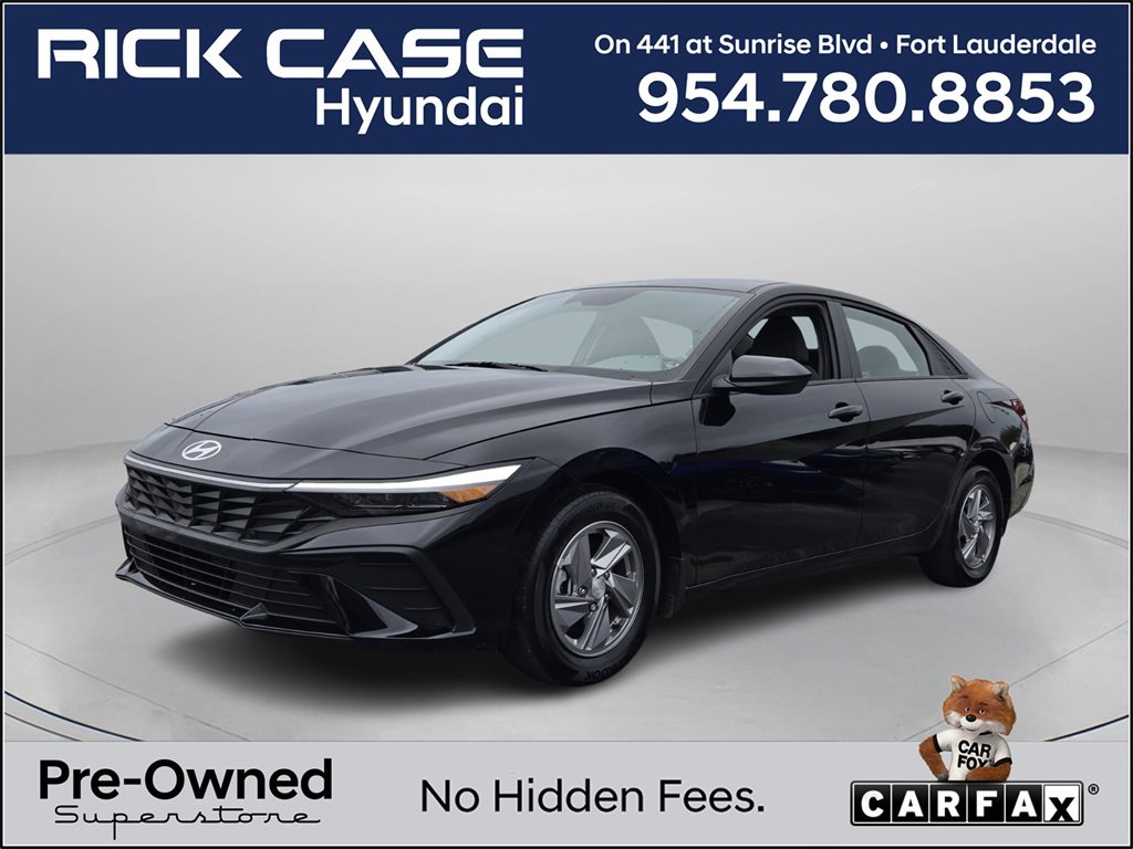 Certified 2025 Hyundai Elantra SE