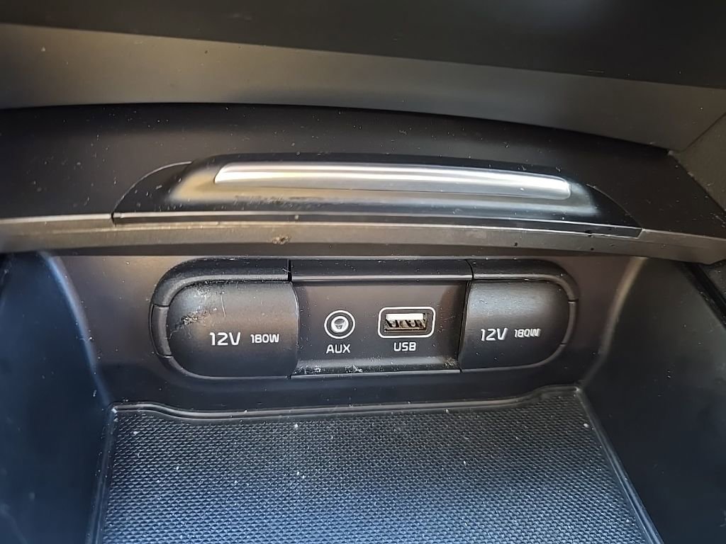 Used 2020 Kia Optima S FWD image 14