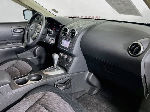 Used 2013 Nissan Rogue SV w/ Premium Pkg AWD/4WD image 36