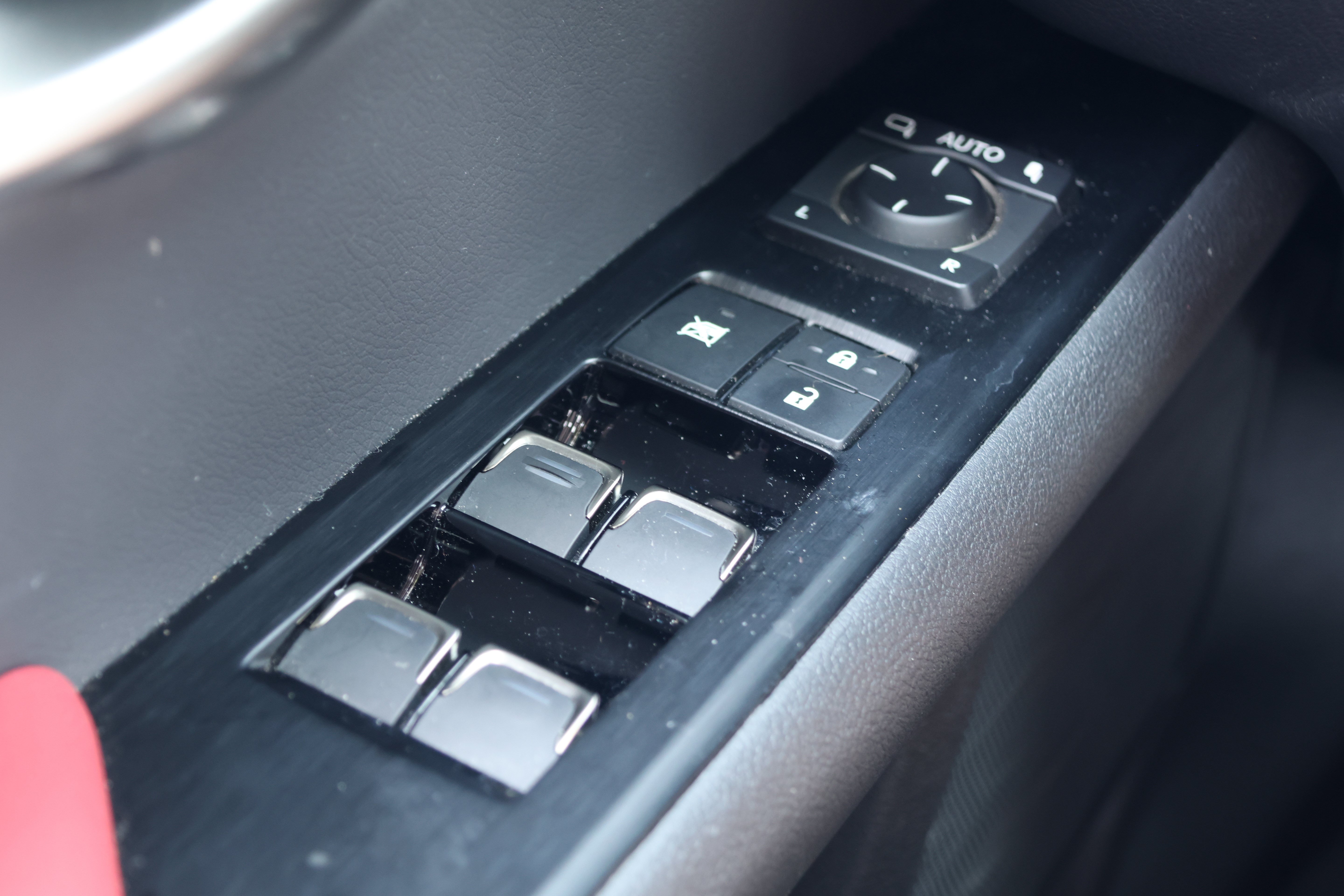 Used 2023 Lexus UX 250h F Sport FWD image 14