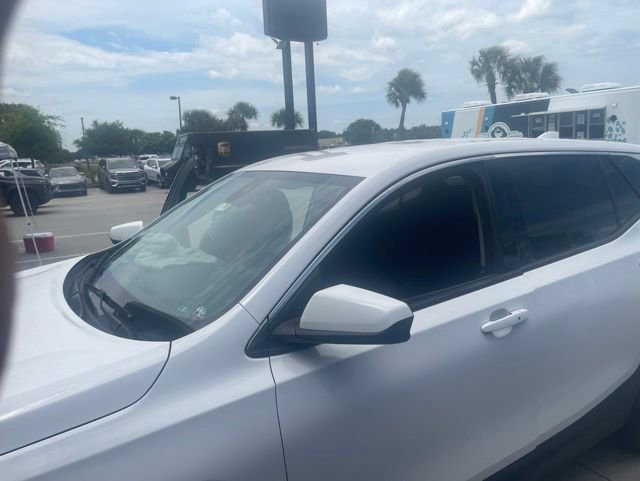 Used 2020 GMC Terrain SLE AWD/4WD image 3