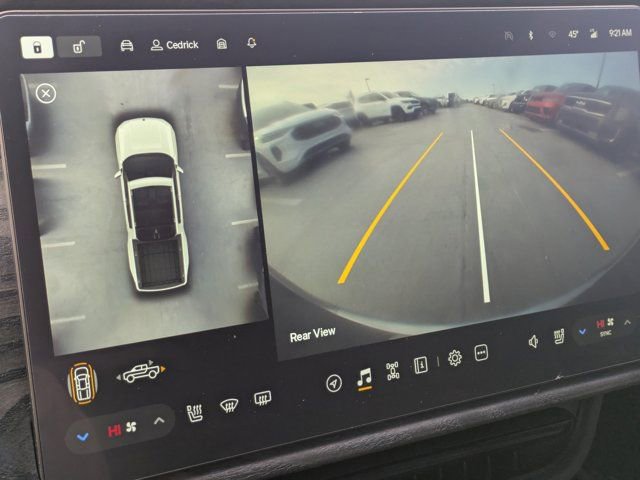 Used 2022 Rivian R1T Adventure image 18