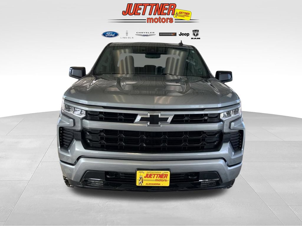Used 2023 Chevrolet Silverado 1500 RST AWD/4WD image 2
