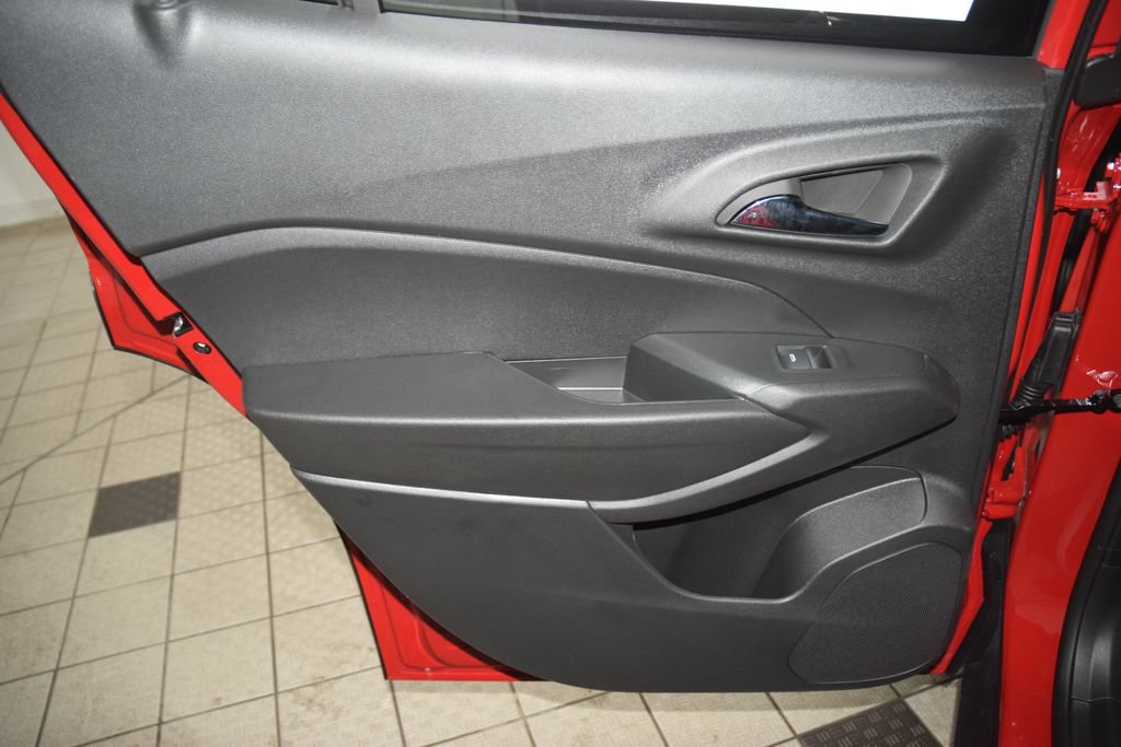 New 2026 Chevrolet Trax RS w/ Driver Confidence Package FWD image 42