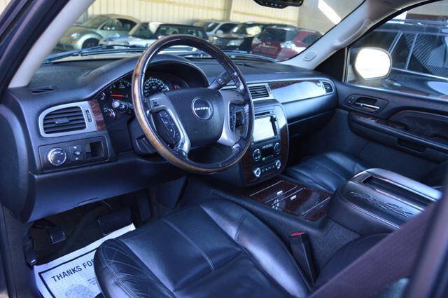 Used 2008 GMC Yukon XL Denali AWD/4WD image 14