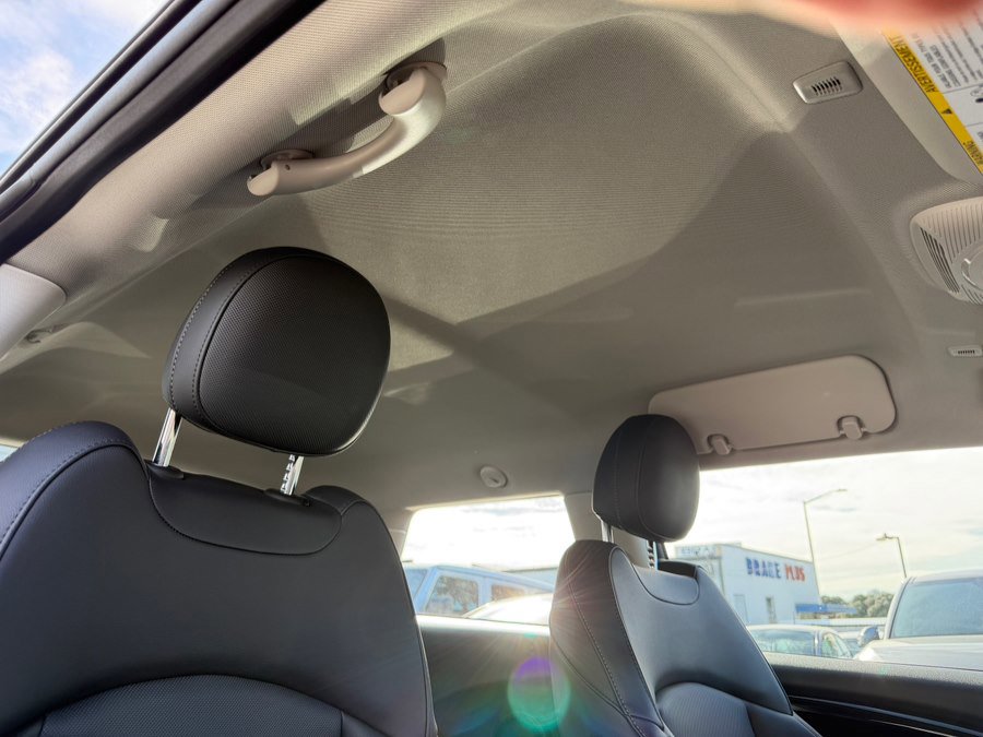 Used 2022 MINI Cooper SE image 31