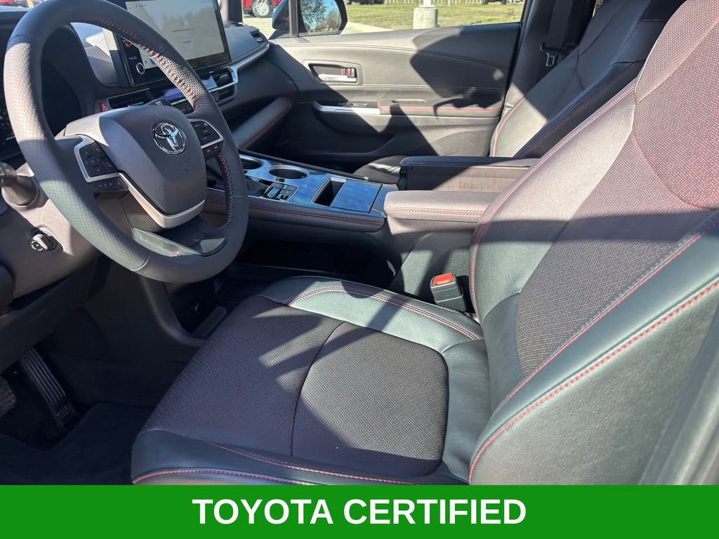 Certified 2025 Toyota Sienna XSE w/ XSE Premium Package image 8