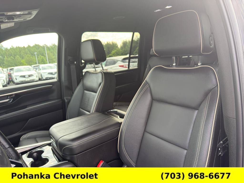 Certified 2025 Chevrolet Suburban Premier AWD/4WD image 21