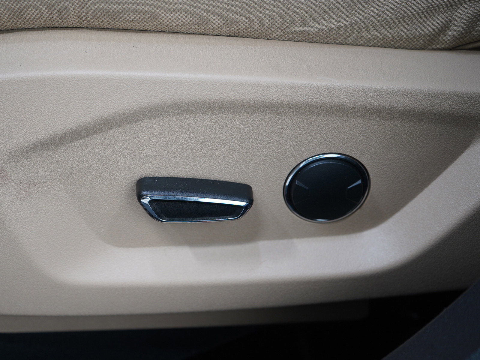 Used 2016 Ford Explorer 4WD image 25