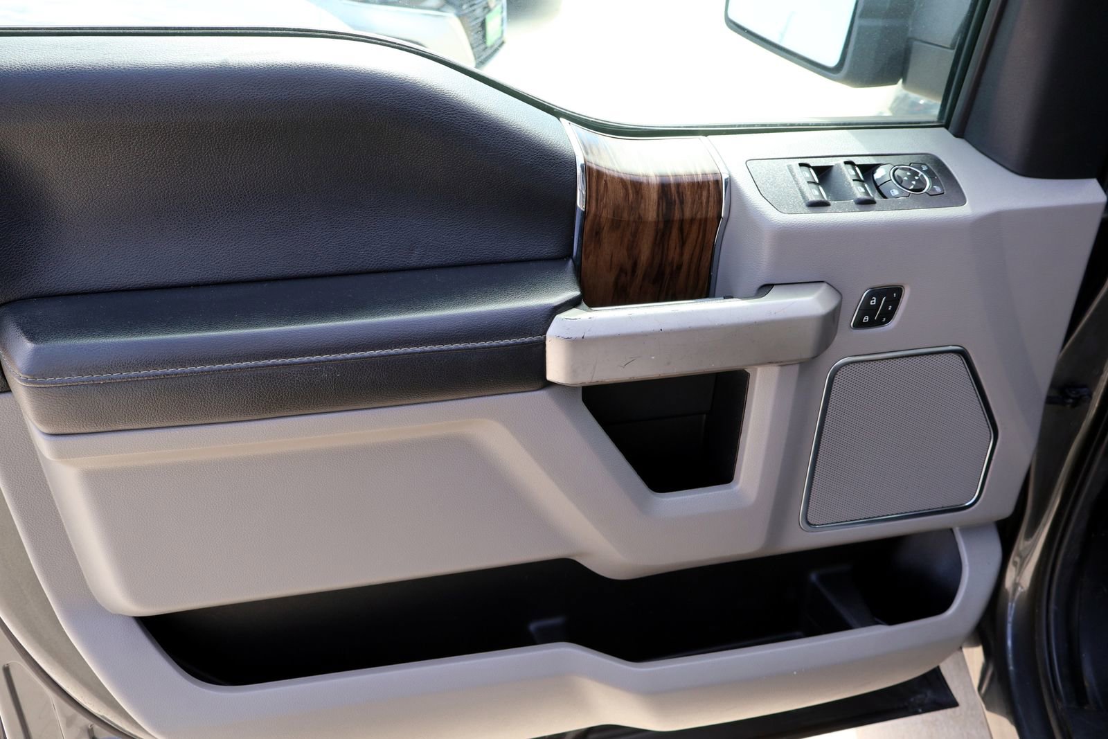 Used 2020 Ford F150 Lariat image 20