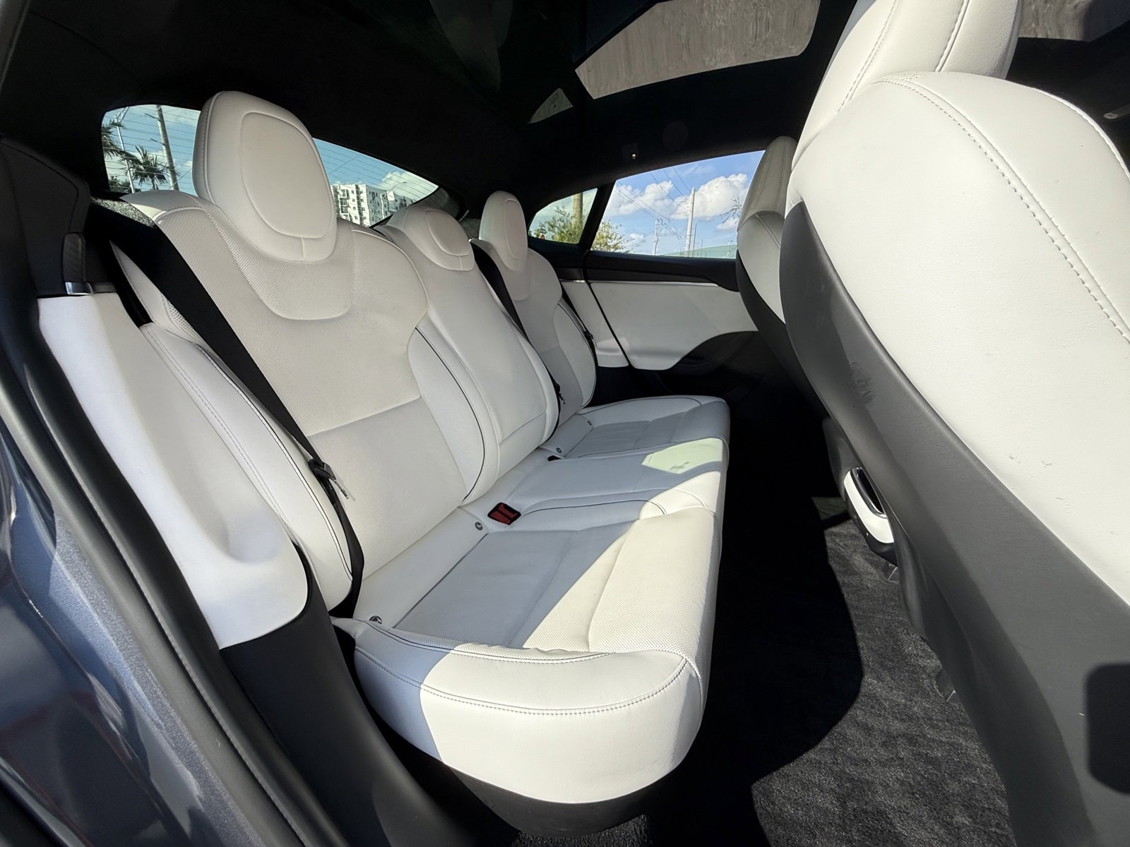 Used 2021 Tesla Model S Plaid image 13