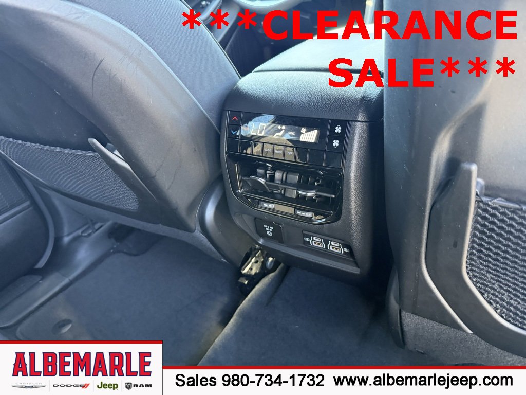 Used 2024 Jeep Grand Cherokee L Laredo w/ Luxury Tech Group I image 39