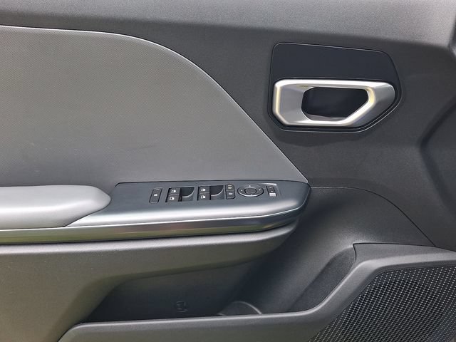Certified 2025 Kia K4 FWD image 12
