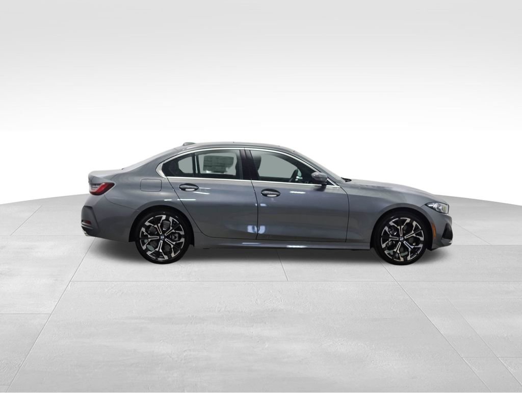 New 2026 BMW 330i xDrive Sedan w/ Convenience Package image 7