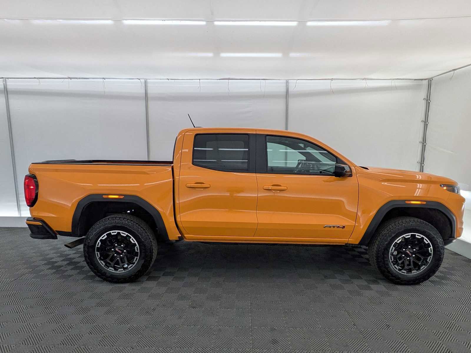 Used 2026 GMC Canyon AT4 w/ Technology Plus Package AWD/4WD image 7