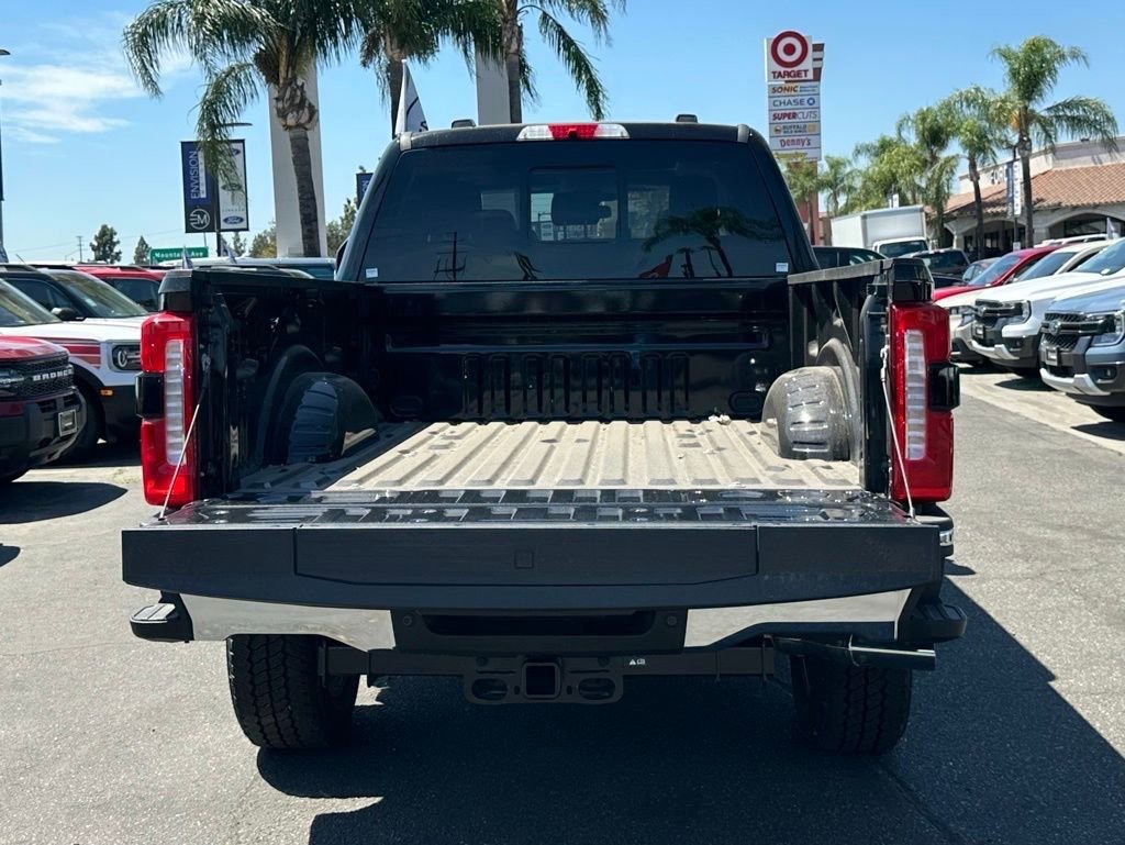 New 2025 Ford F350 Lariat w/ Black Appearance Package AWD/4WD image 10