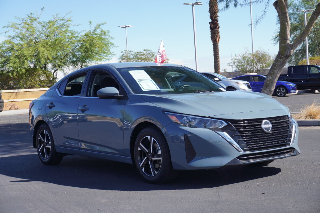 Certified 2025 Nissan Sentra SV FWD image 4