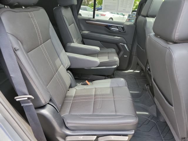 Used 2025 Chevrolet Tahoe High Country w/ Sun And Tow Package AWD/4WD image 31