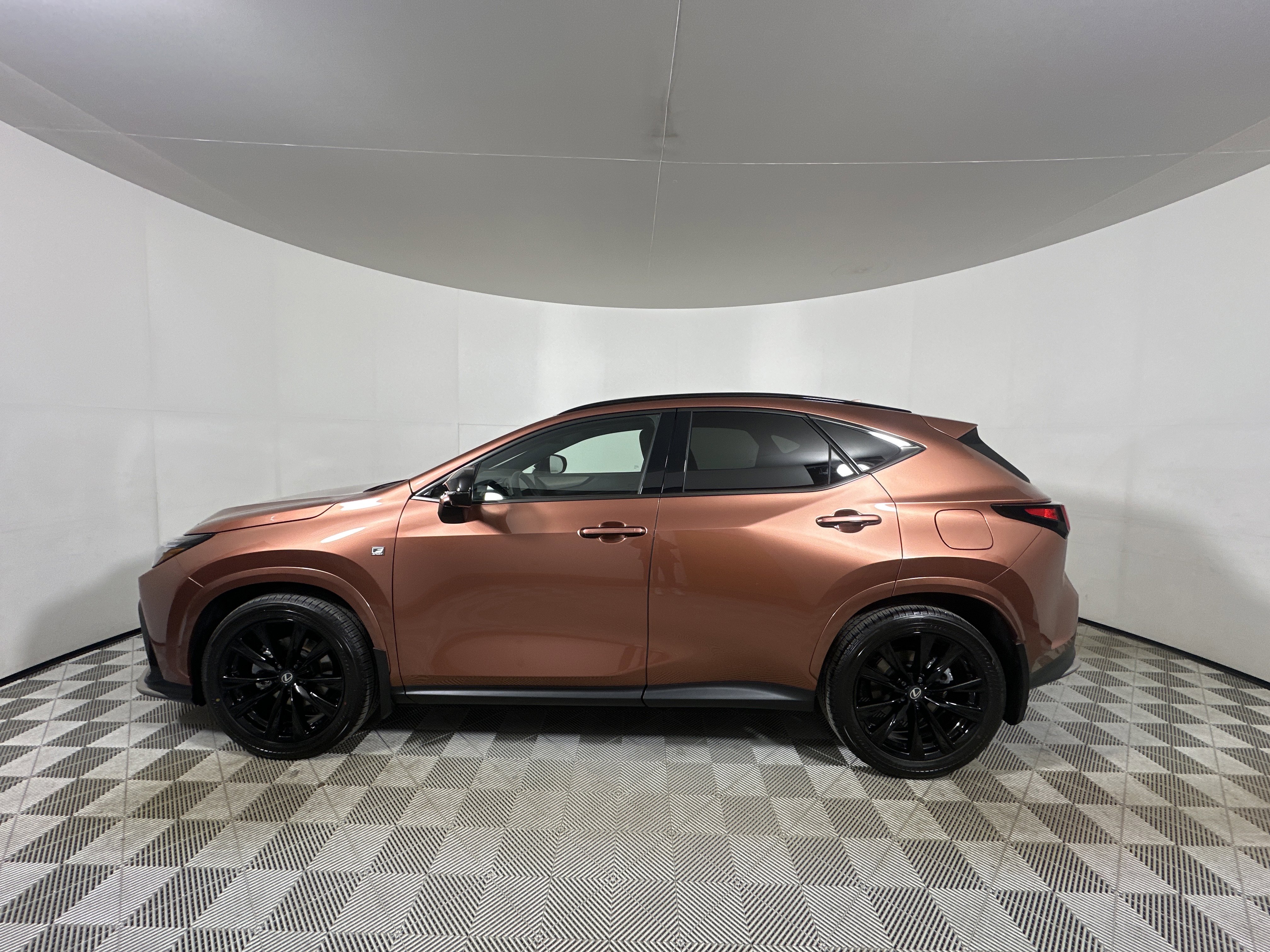 Used 2026 Lexus NX 350 F Sport image 4