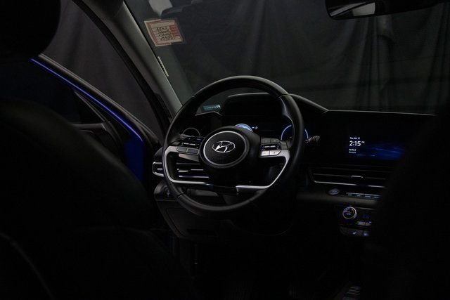 Used 2023 Hyundai Elantra Limited w/ Cargo Package FWD image 15