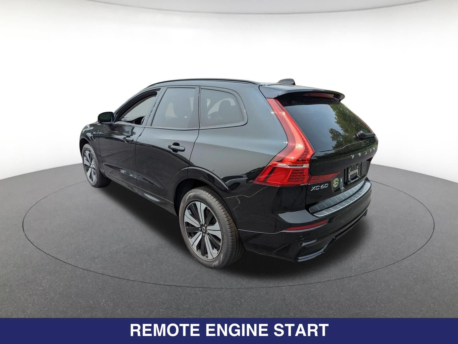New 2025 Volvo XC60 T8 Core w/ Protection Package Premier AWD/4WD image 6