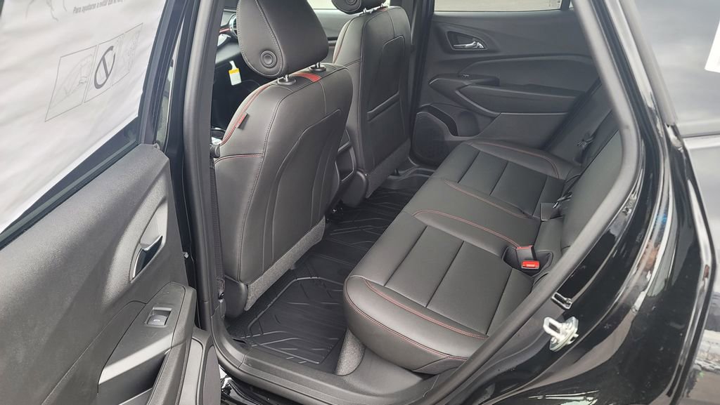 New 2026 Chevrolet Trax RS w/ Sunroof Package image 26