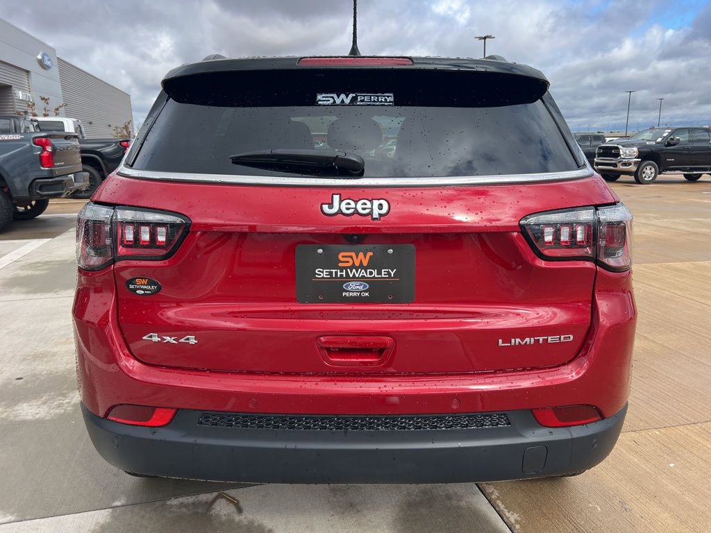 Used 2025 Jeep Compass Limited image 4