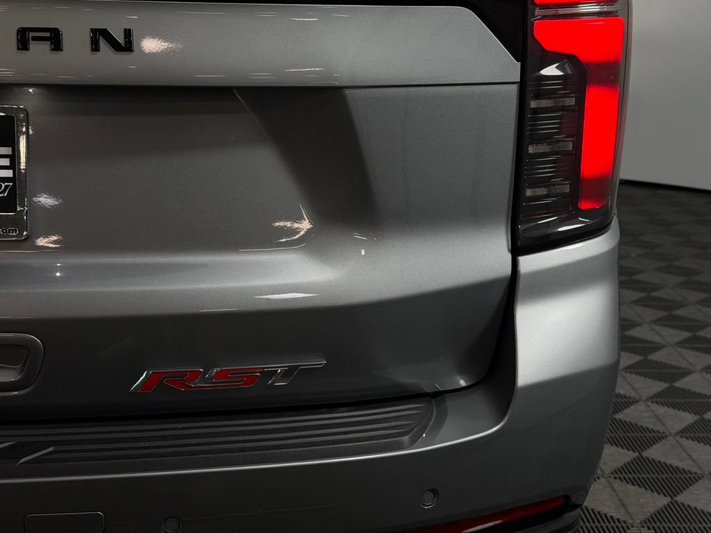 Used 2026 Chevrolet Suburban RST RWD image 12