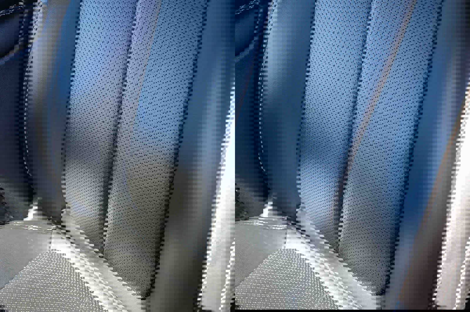 Used 2024 Jeep Grand Cherokee L Limited w/ Luxury Tech Group II image 22