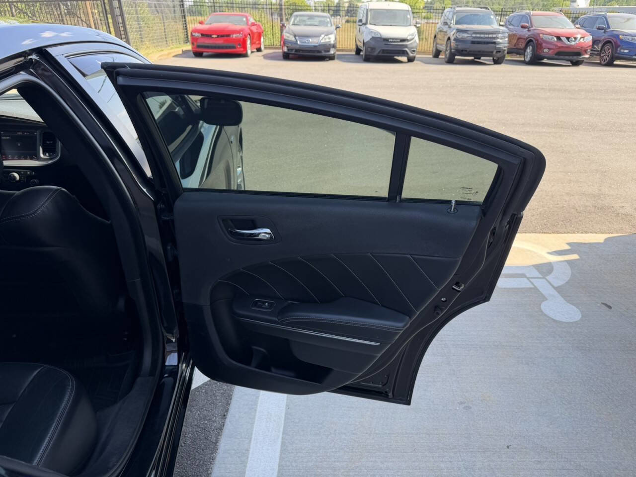 Used 2014 Dodge Charger R/T RWD image 12