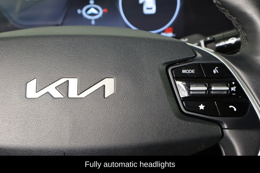 Used 2022 Kia EV6 Wind image 10