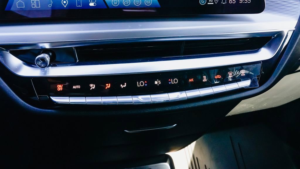 New 2026 Cadillac Lyriq Luxury w/ LPO, Floor Liner Package image 18