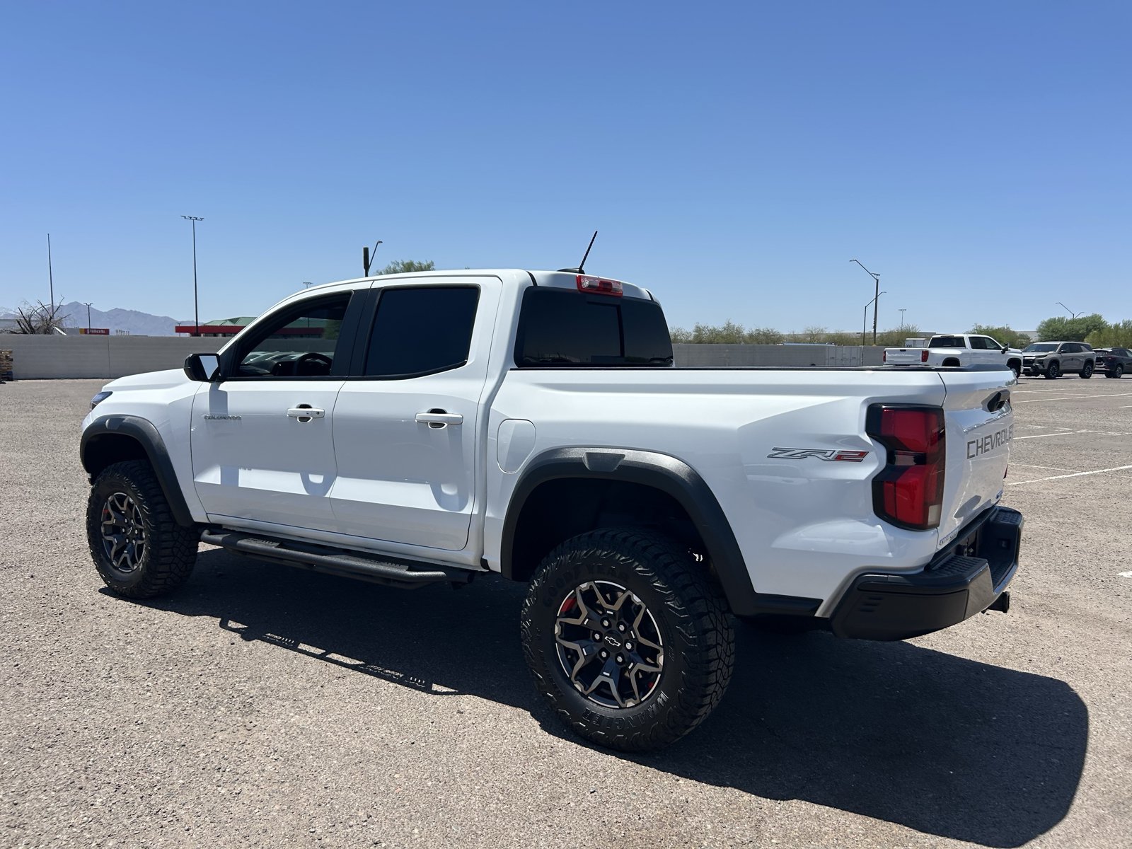 Certified 2024 Chevrolet Colorado ZR2 AWD/4WD image 3