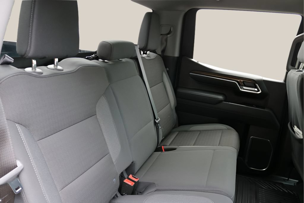 Used 2026 Chevrolet Silverado 1500 LT RWD image 17