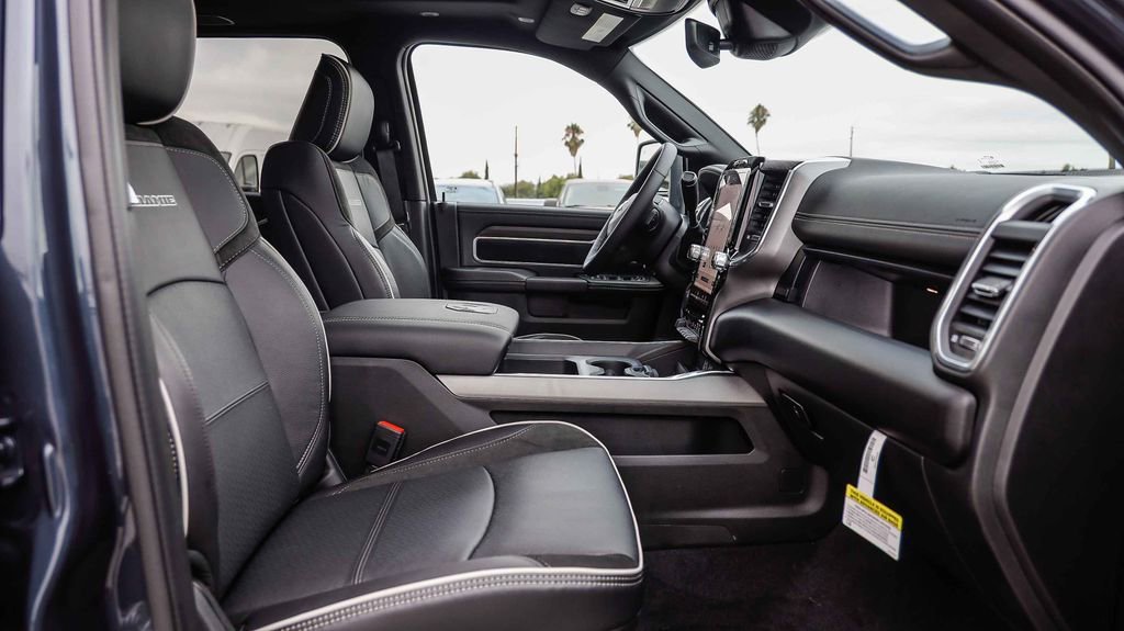 New 2026 RAM 2500 Laramie w/ Night Edition image 18