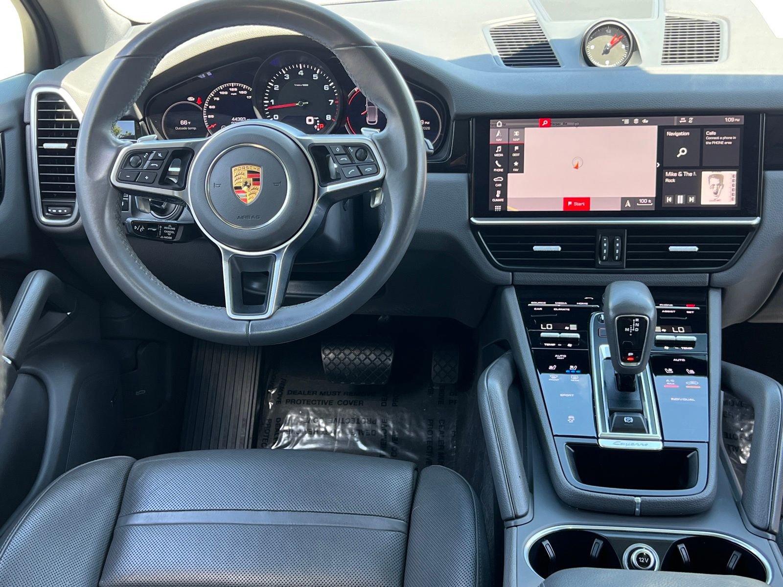 Certified 2021 Porsche Cayenne AWD/4WD image 17