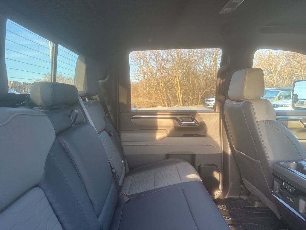 Used 2026 Chevrolet Silverado 2500 ZR2 w/ LPO, Dark Essentials Package image 10