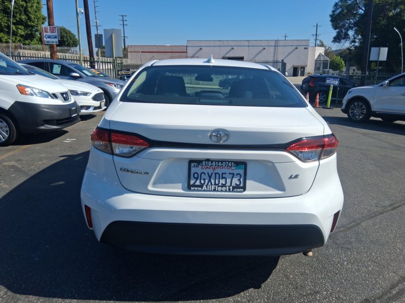 Used 2023 Toyota Corolla LE w/ LE Convenience Package FWD image 5