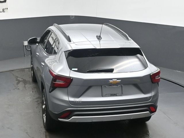 Used 2025 Chevrolet Trax LT FWD image 61