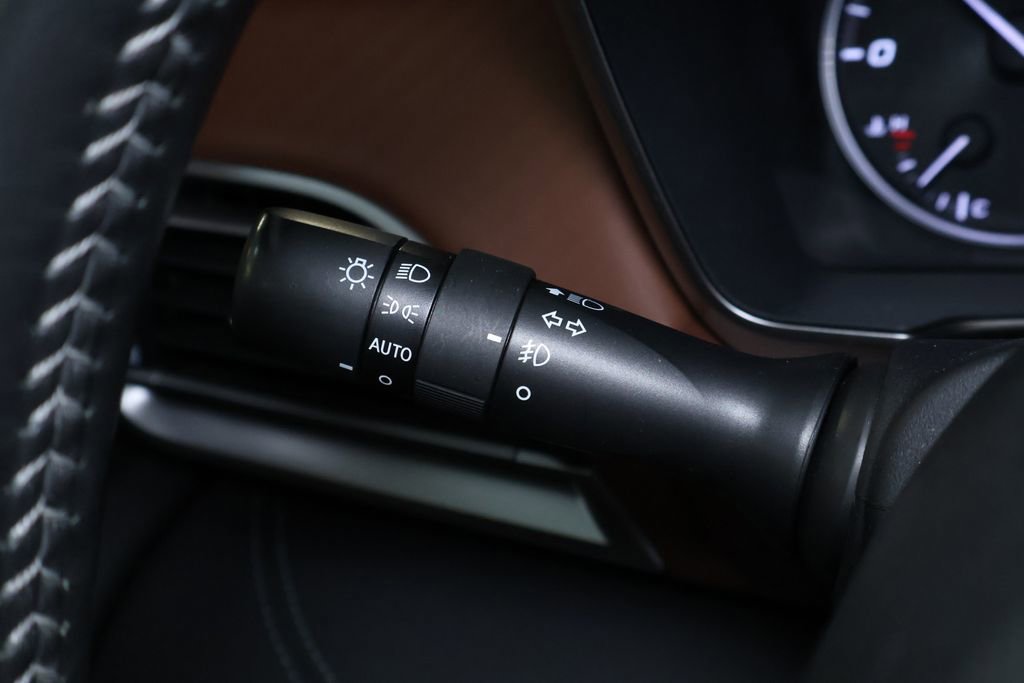 Used 2020 Subaru Outback Touring XT image 28