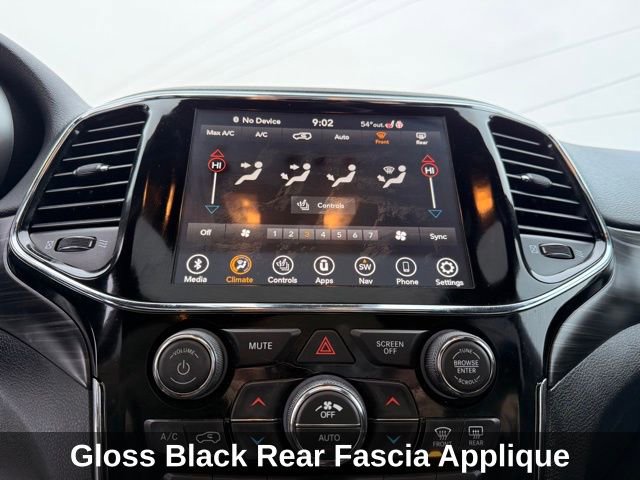 Used 2021 Jeep Grand Cherokee Laredo X image 27