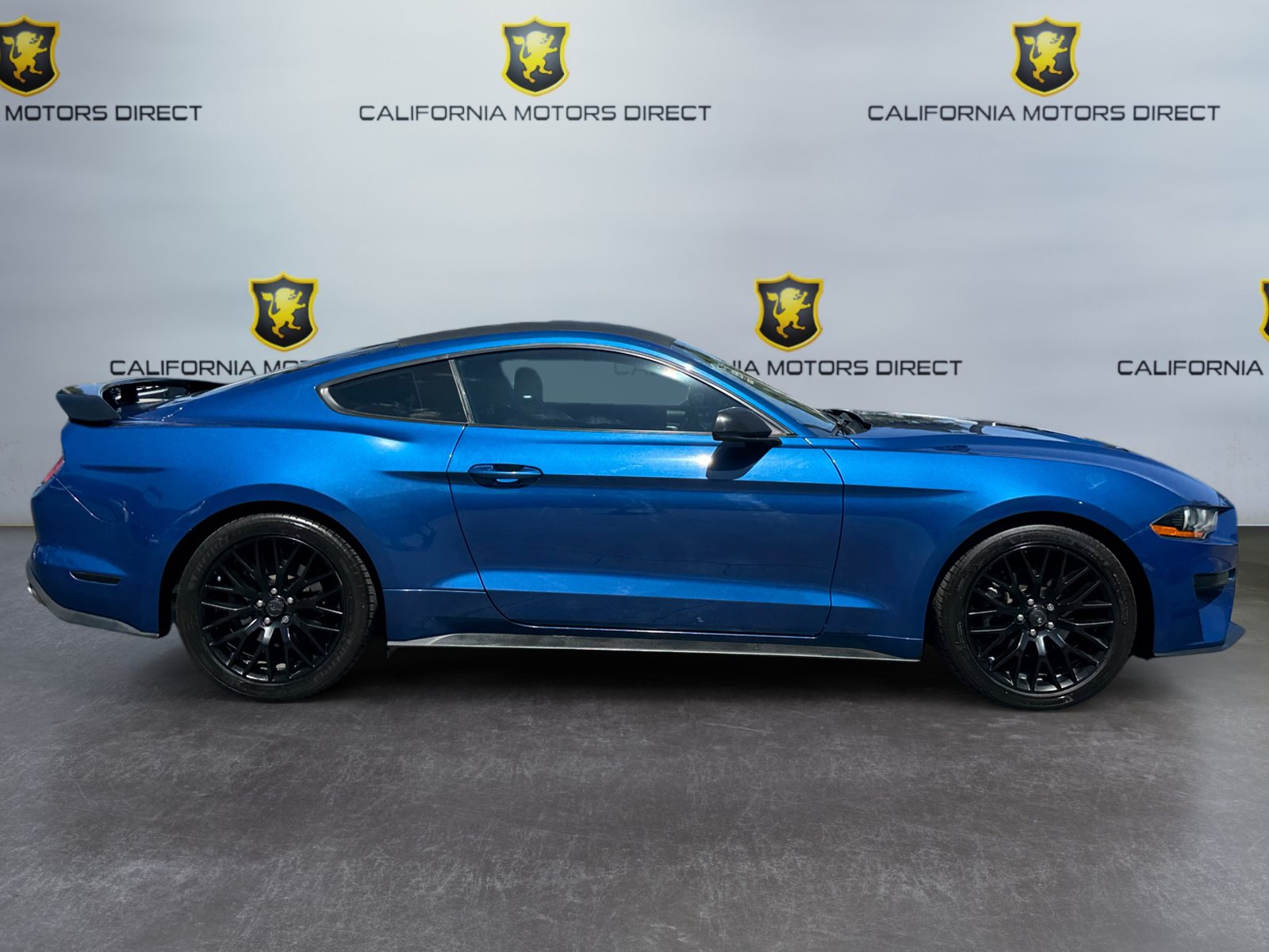 Used 2022 Ford Mustang Coupe RWD image 6