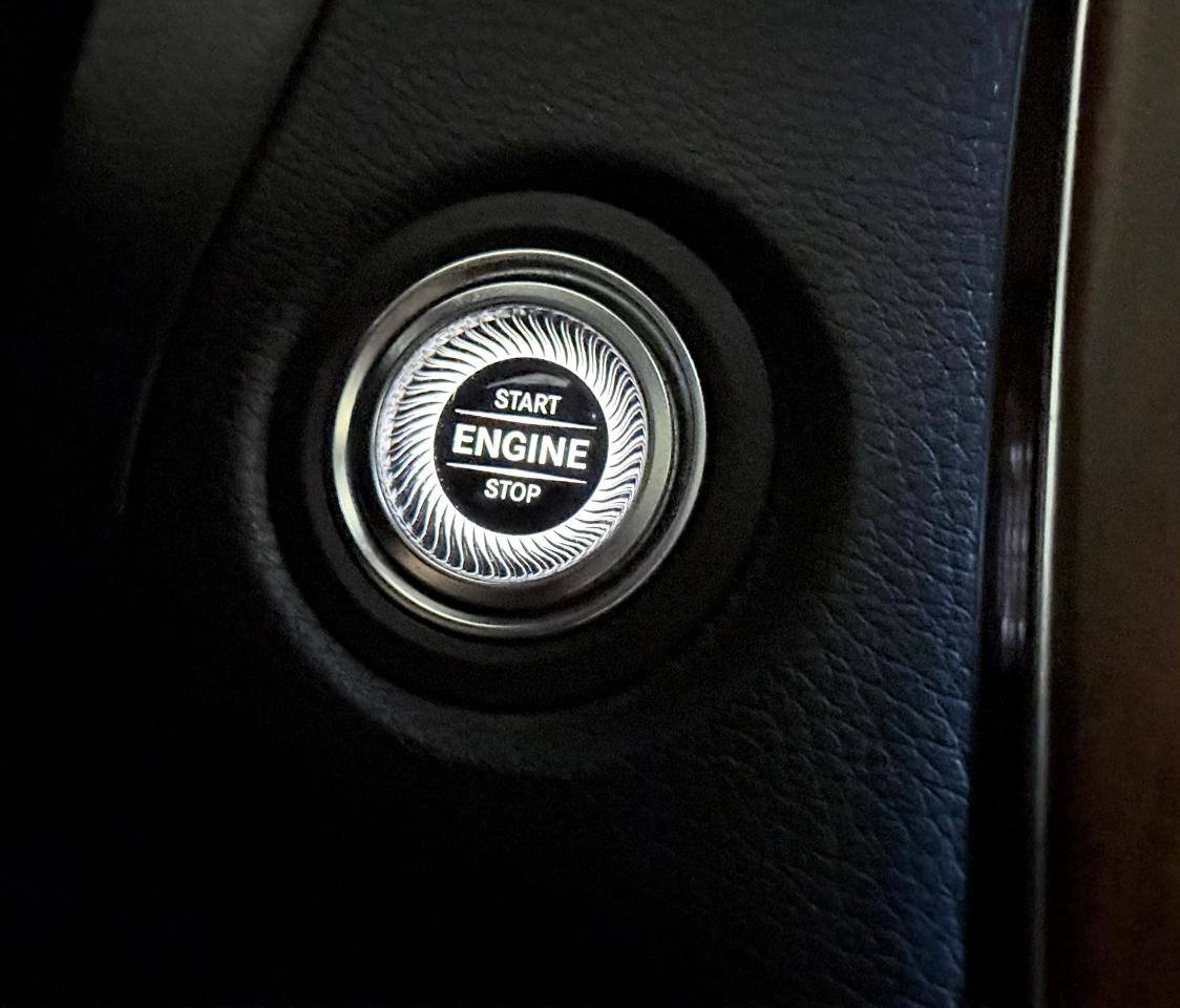 Used 2020 Mercedes-Benz GLC 43 AMG 4MATIC image 40