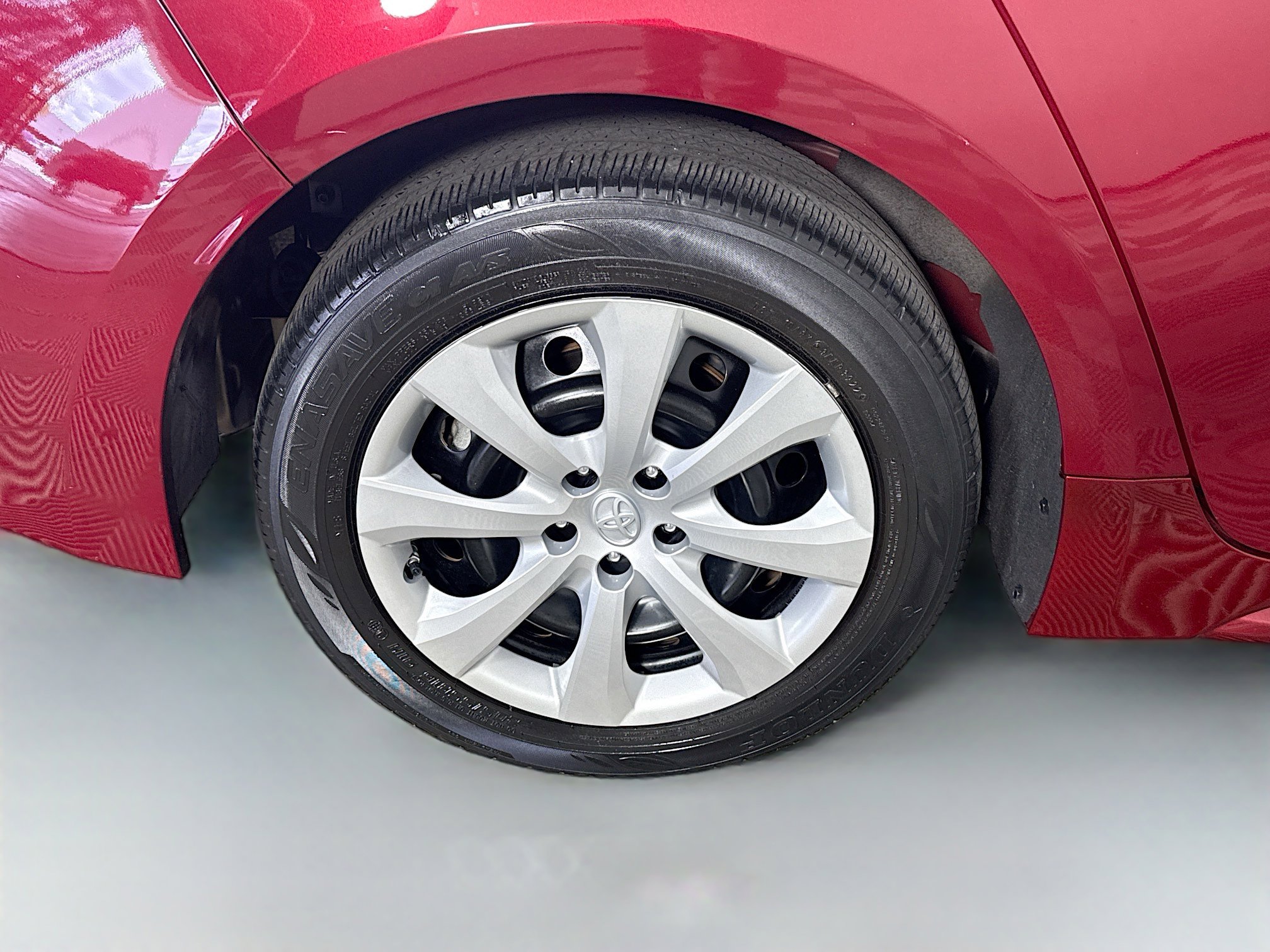 Used 2023 Toyota Corolla LE FWD image 32