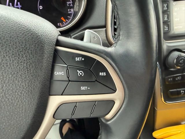 Used 2017 Jeep Grand Cherokee Laredo w/ Quick Order Package 23E image 21