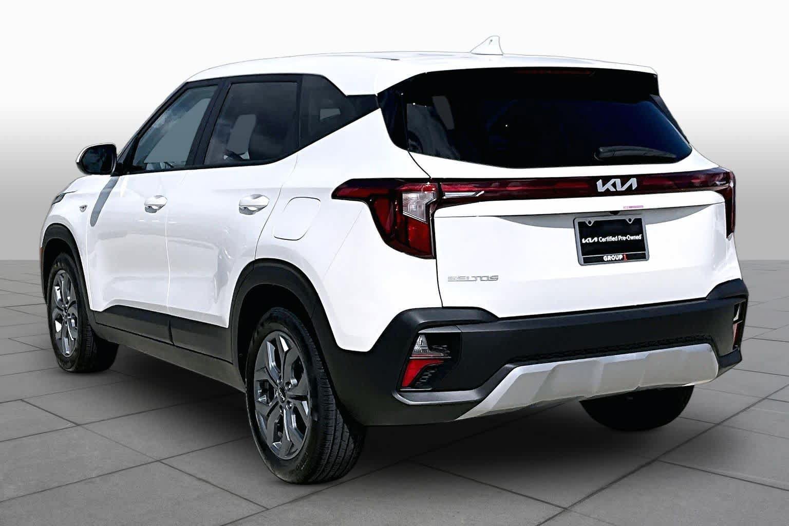 Certified 2026 Kia Seltos LX FWD image 11
