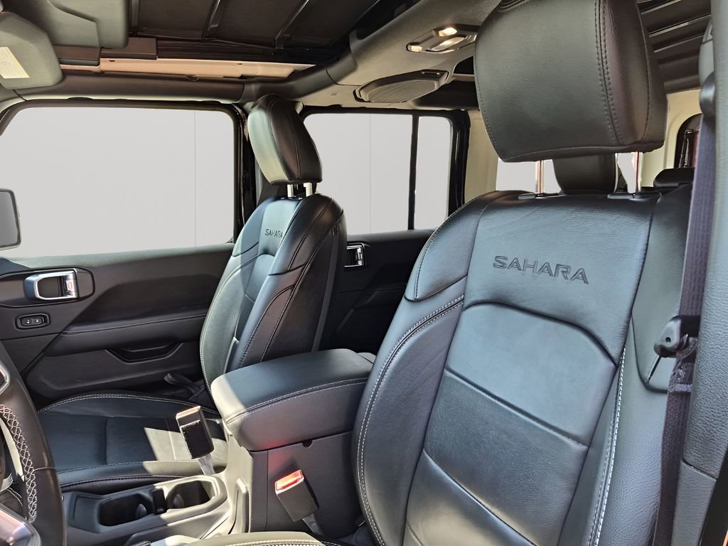 Used 2022 Jeep Wrangler Unlimited Sahara w/ Cold Weather Group image 29