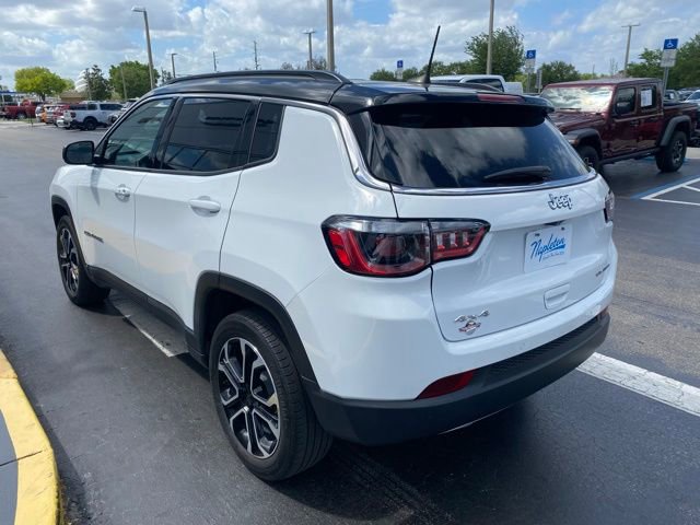 Used 2023 Jeep Compass Limited image 7