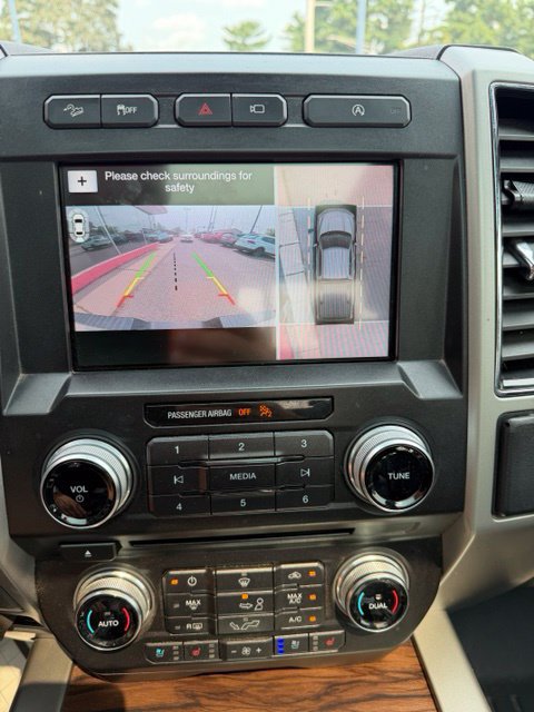 Used 2018 Ford F150 Lariat w/ Equipment Group 502A Luxury AWD/4WD image 24